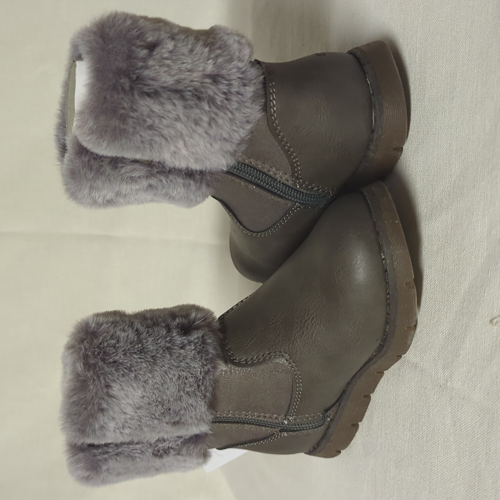 OshKosh toddler winter boots